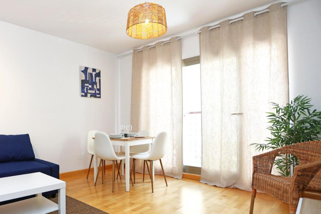 Casa Fenicia - Cosy Apartment With Free Private Parking Málaga Exterior foto